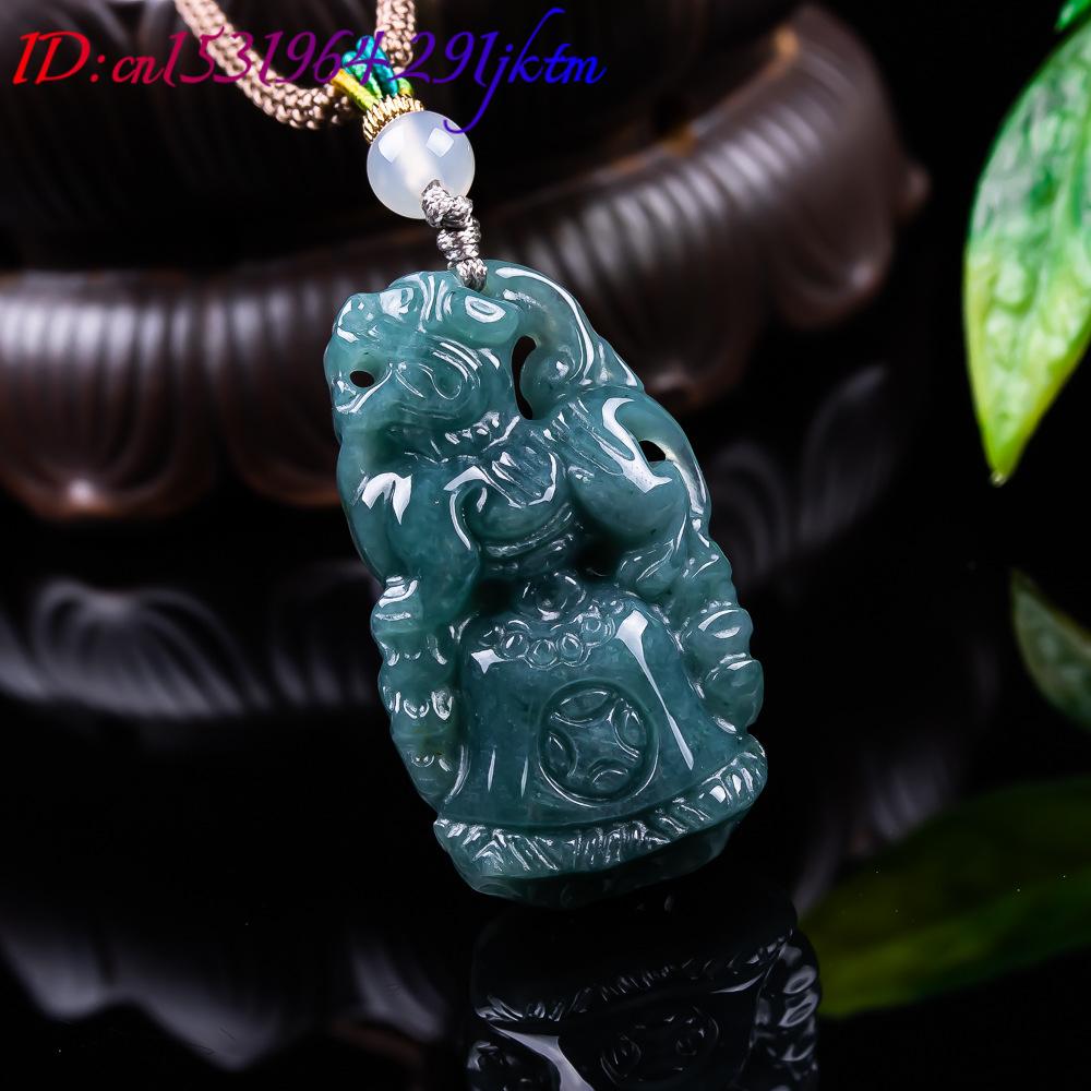 Burmese Jadeite Pixiu Pendant  - Women'S Accessories recension och pris